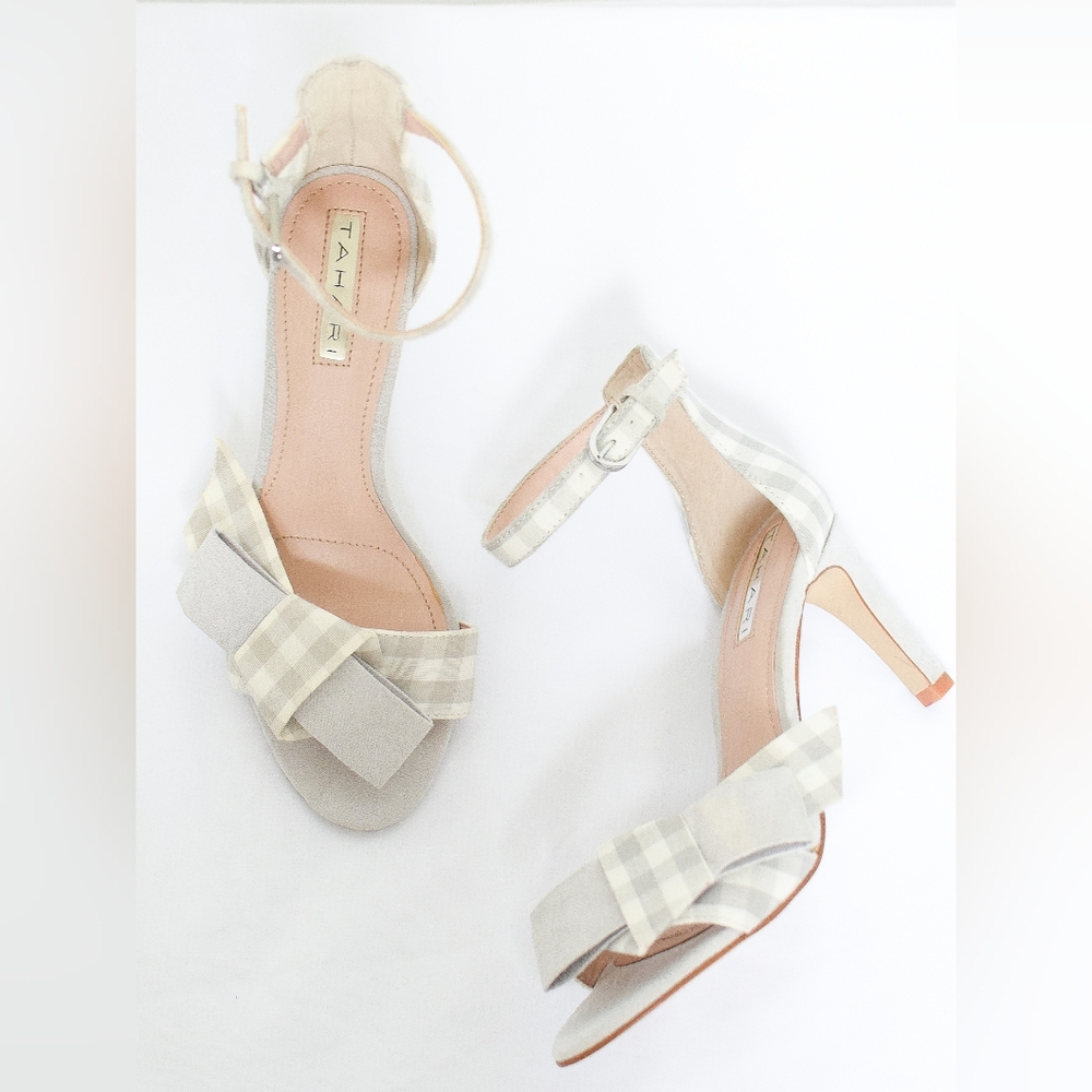 Gingham Bow Heels Gray White Faux Suede Leather Ankle Tahari Newton Strap Size 6
